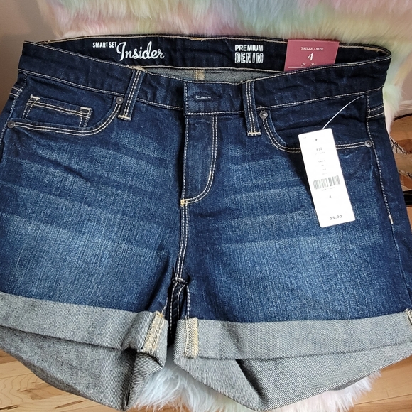 Smart Set low rise premium denim shorts - Picture 9 of 17